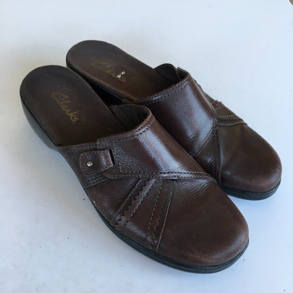 CLARKS MULES BROWN LEATHER SHOES WOMENS SIZE 8.5M SLIP‎ ON - Picture 1 of 7
